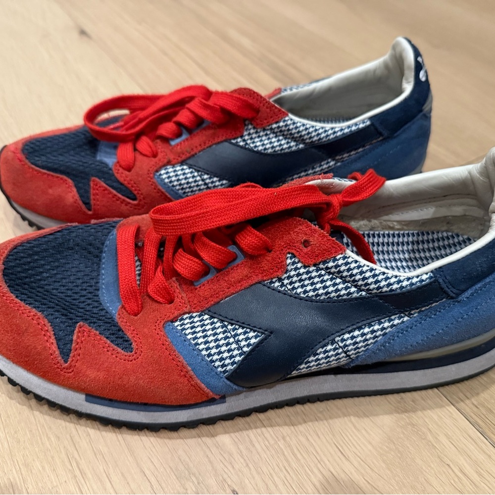 DIADORA HERITAGE  RED/BLUE 161336 C3317 MSRP $257.00 Size 8.5 USA.